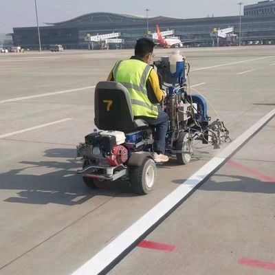Machine de marquage des lignes routières de pavage à pulvérisation à séchage rapide MMA 982