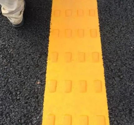 Machine de marquage des lignes routières par vibration à batterie équipement de peinture des lignes de bruit thermoplastique