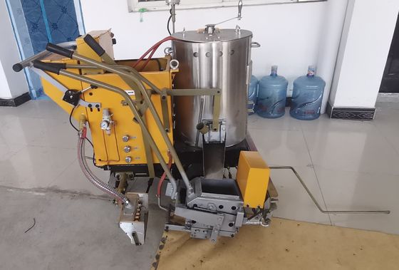 Machine de marquage routier à batterie à bruit thermoplastique convexe