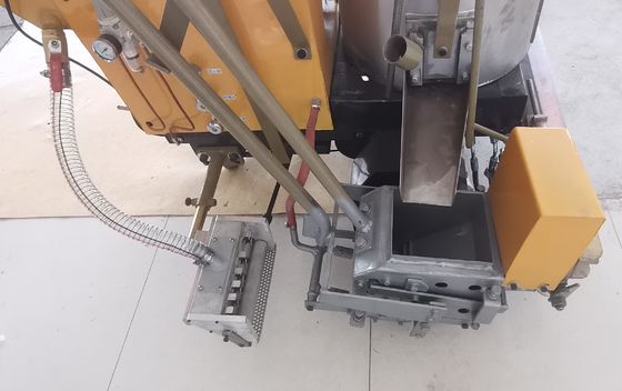 Machine de marquage de ligne de route thermoplastique à batterie pour marquage convexe